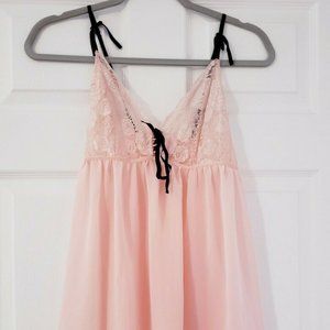 VICTORIA'S SECRET PEACH PINK BABYDOLL LACE NIGHTIE